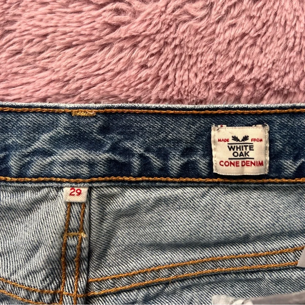 Levi’s White Oak Wedgie Jeans - Picture 7 of 10